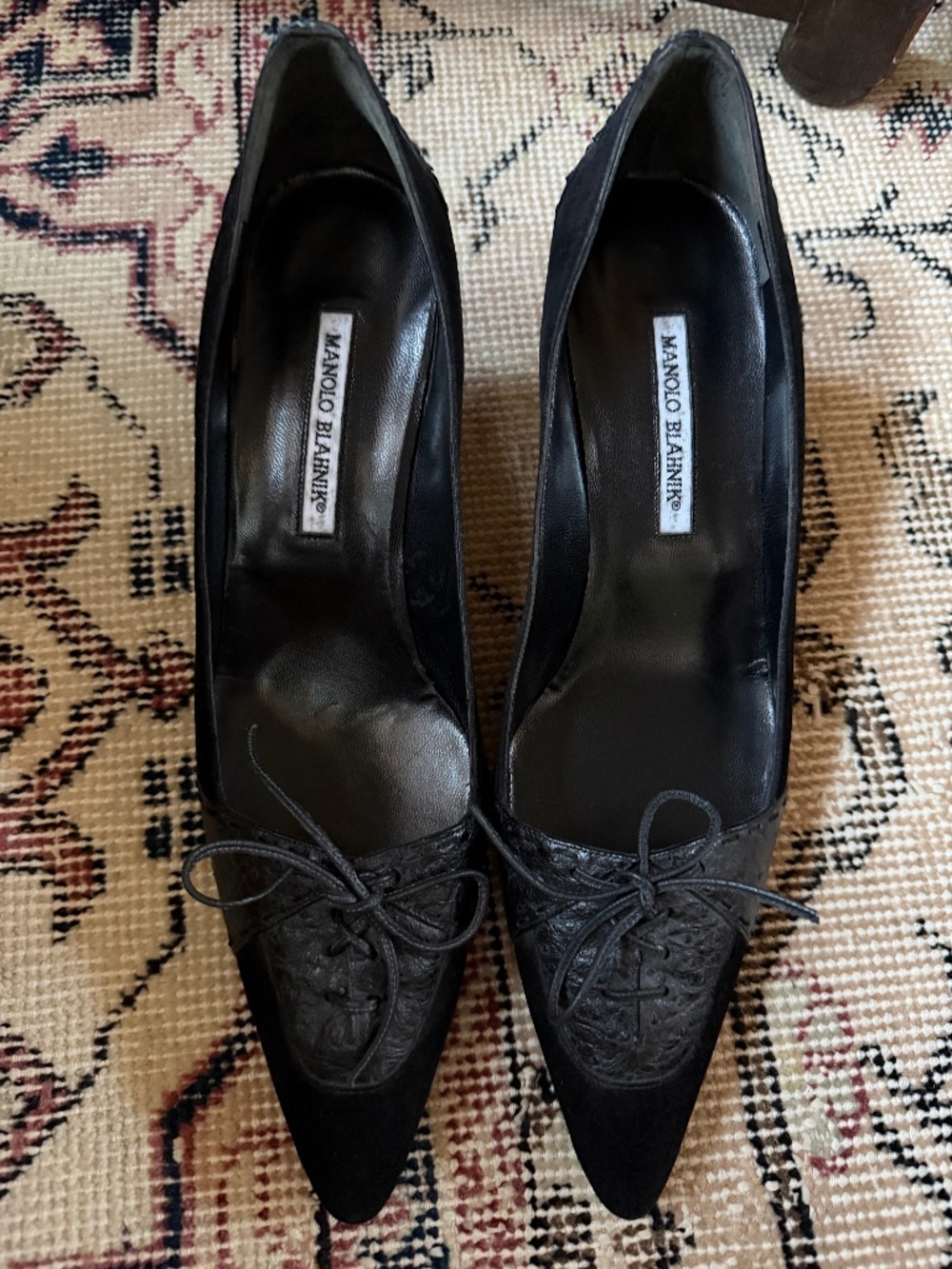 Vintage Manolo Blahnik Ostrich & Suede Black Pointed Kitten Heels Size 41.5